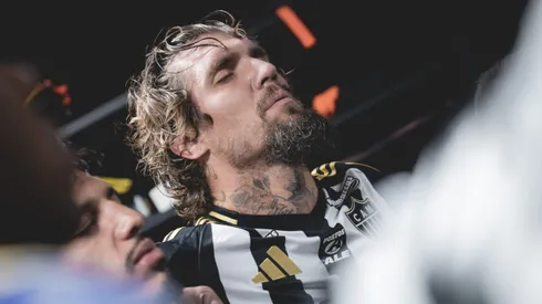 Lyanco concentrando antes de jogo pelo Galo. Foto: Atlético-MG