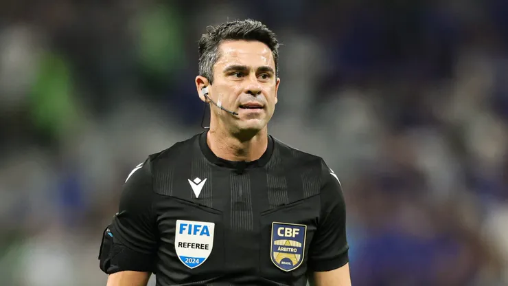 Flávio Rodrigues de Souza não tem a simpatia dos torcedores do Internacional. Foto: Gilson Lobo/AGIF