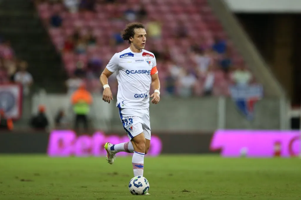 David Luiz durante a partida contra o Retrô na Copa do Brasil de 2025. Foto: Marlon Costa/AGIF