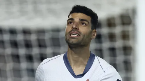 Taremi no Botafogo não deve acontecer.