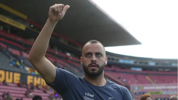 Hoje no Botafogo, Arthur Cabral foi 'sonho' do Corinthians