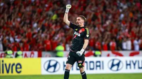 Anthoni durante jogo do Internacional. Foto: Maxi Franzoi/AGIF