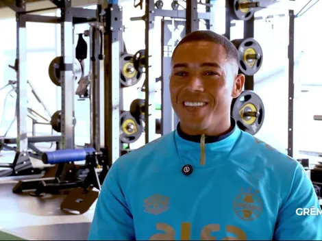 “Não pensei duas vezes”, diz Carlos Vinícius após acerto com Grêmio