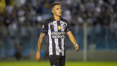 Matheus Araujo jogador do Ceara durante partida contra o Tirol no estadio Presidente Vargas (CE) pelo campeonato Cearense 2025. Foto: Baggio Rodrigues/AGIF