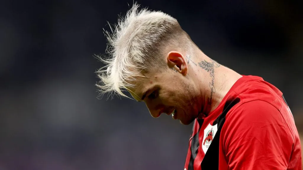 Róger Guedes em partida pelo Al-Rayyan.  (Photo by Francois Nel/Getty Images)