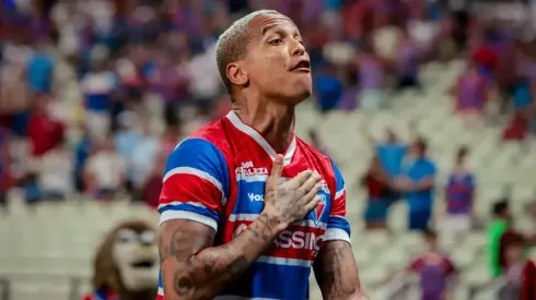 Deyverson na partida entre Fortaleza e RB Bragantino, pelo Brasileirão (Foto: Mateus Lotif/Fortaleza EC)