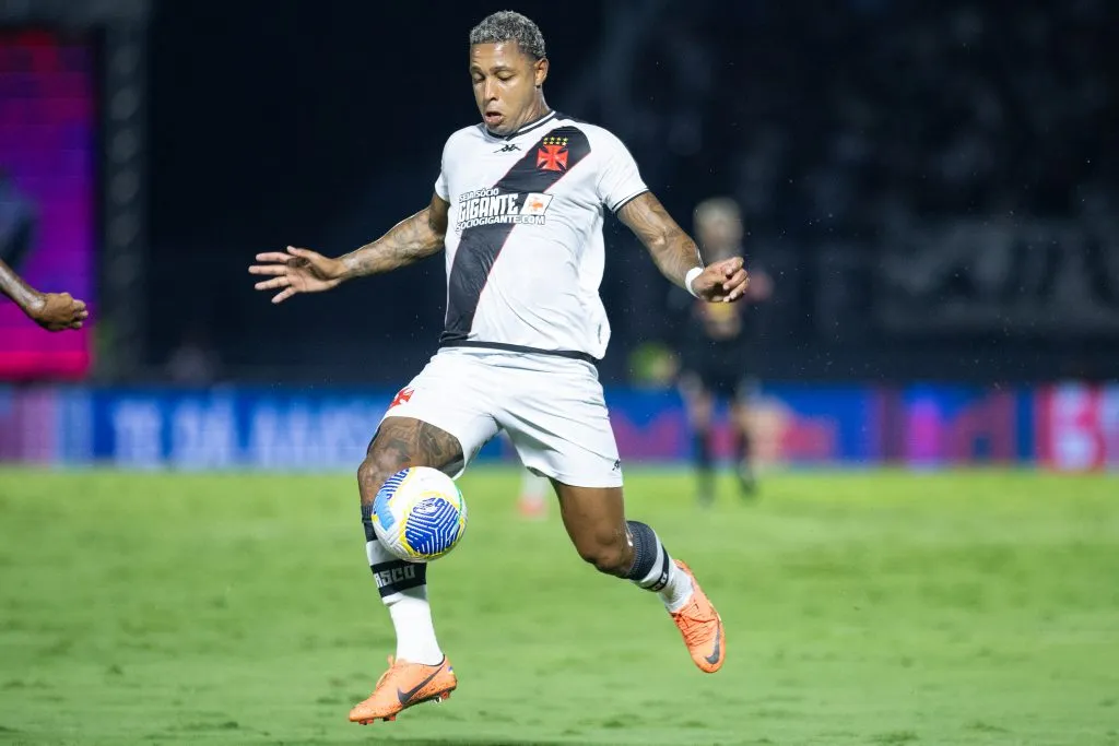 SP – BRAGANCA PAULISTA – 17/04/2024 – BRASILEIRO A 2024, BRAGANTINO X VASCO – David jogador do Vasco durante partida contra o Bragantino no estadio Nabi Abi Chedid pelo campeonato Brasileiro A 2024. Foto: Fabio Moreira Pinto/AGIF