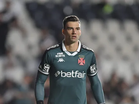 CBF entende que Léo Jardim, do Vasco, foi expulso corretamente