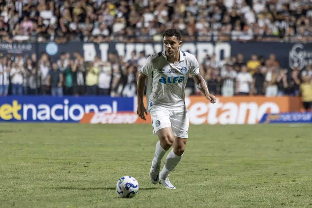 Viery jogador do Grêmio durante partida contra o Athletic Club – Foto: Lucas Gabriel Cardoso/AGIF