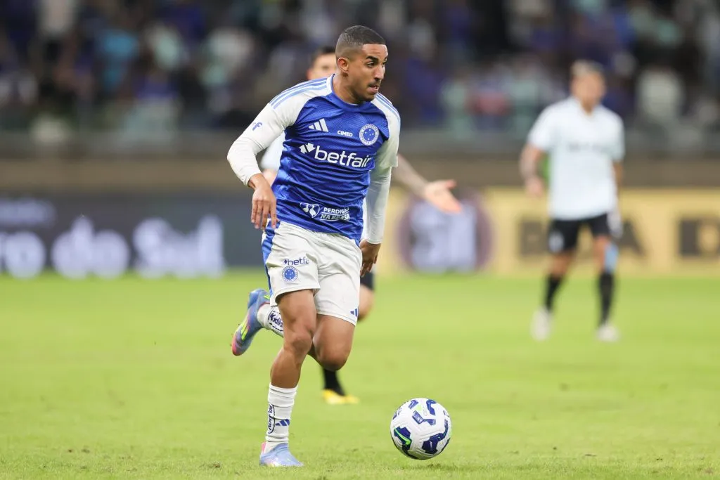 Christian jogador do Cruzeiro durante partida contra o Grêmio – Foto: Gilson Lobo/AGIF