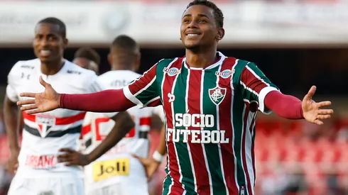 Wendel do Fluminense comemora seu gol durante partida contra o Sao Paulo pelo Campeonato Brasileiro A 2017 no estadio do Morumbi.