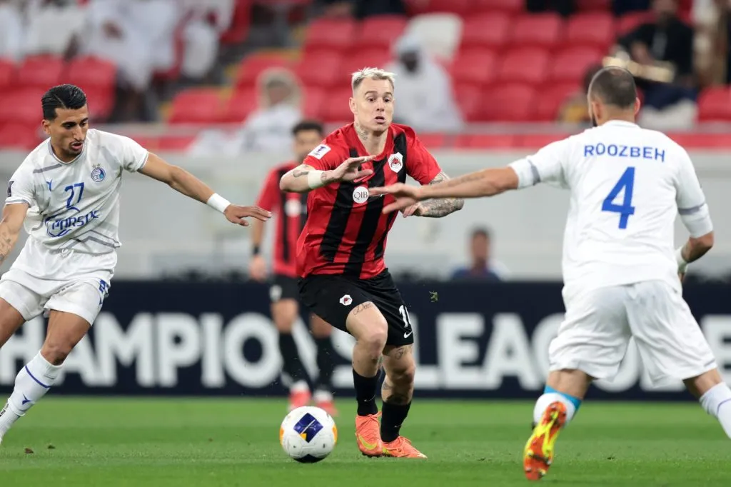 Róger Guedes pode reforçar o Grêmio – Foto: Mohamed Farag/Getty Images.