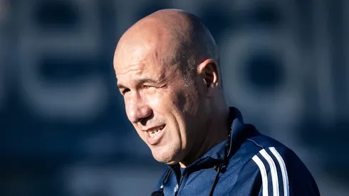 Leonardo Jardim comanda treino na Toca da Raposa II. Foto: Gustavo Aleixo/Cruzeiro