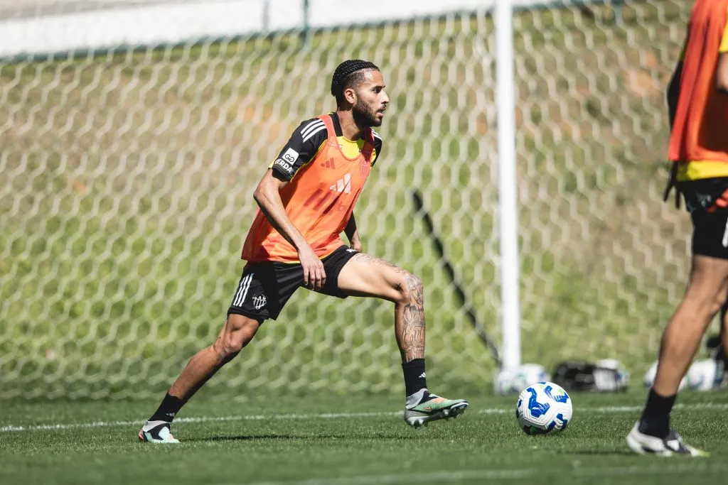 Alexsander pode fazer sua estreia pelo Atlético-MG. Foto: Pedro Souza/Atlético-MG