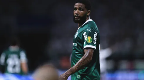 Micael jogador do Palmeiras durante partida contra o Sao Paulo no estadio Arena Allianz Parque pelo campeonato Paulista 2025.