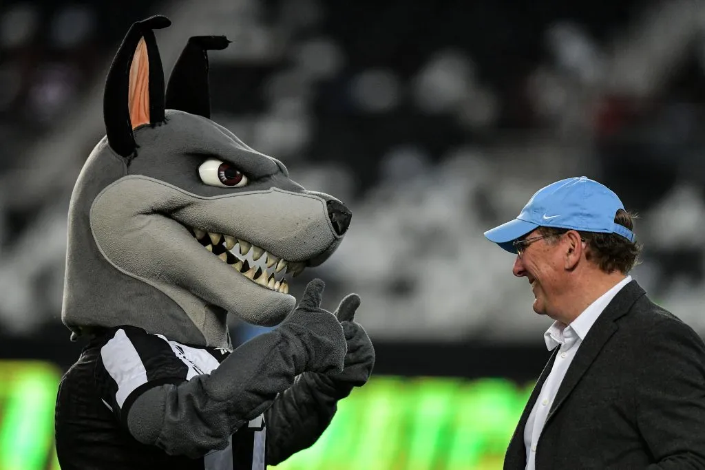 RJ – RIO DE JANEIRO – 18/04/2024 – BRASILEIRO A 2024, BOTAFOGO X ATLETICO-GO – John Textor presidente da SAF do Botafogo durante partida contra o Atletico-GO no estadio Engenhao pelo campeonato Brasileiro A 2024. Foto: Thiago Ribeiro/AGIF