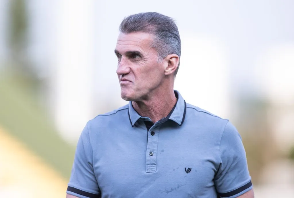 Vagner Mancini durante partida pelo Ceará na Série B de 2023. Foto: Liamara Polli/AGIF