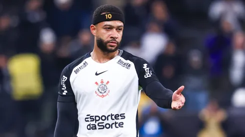 Casagrande minimiza atuação de Memphis Depay no Derby