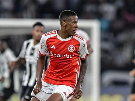 Vasco busca a contratação do zagueiro Robert Renan, do Zenit