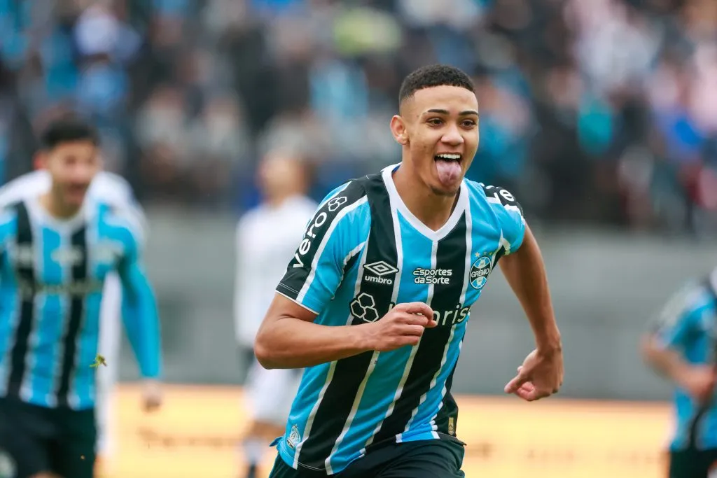 Gustavo Nunes pode reforçar o Bahia – Foto: Luiz Erbes/AGIF.