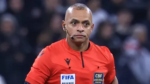 O arbitro Wilton Pereira Sampaio durante partida entre Corinthians e Palmeiras no estadio Arena Corinthians pelo campeonato Copa Do Brasil 2025. Foto: Marcello Zambrana/AGIF