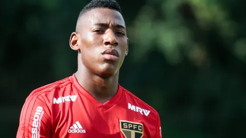 Léo durante treinamento do São Paulo em 2022.