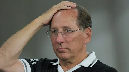 Santos cobra dívida milionária do Botafogo