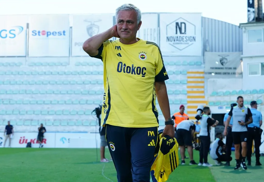 PORTIMAO, PORTUGAL – JULY 23: Head Coach Jose Mourinho of Fenerbahce before the start of the Pre-Season Friendly match between Al-Ittihad and Fenerbahce at Estadio Municipal de Portimao on July 23, 2025 in Faro, Portugal. (Photo by Gualter Fatia/Getty Images)
