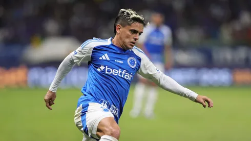 Fagner em campo pelo Cruzeiro. Foto: Gilson Lobo/AGIF