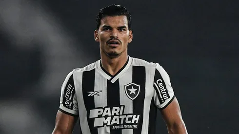 Danilo Barbosa durante confronto contra o Bahia no Brasileirão 2024.