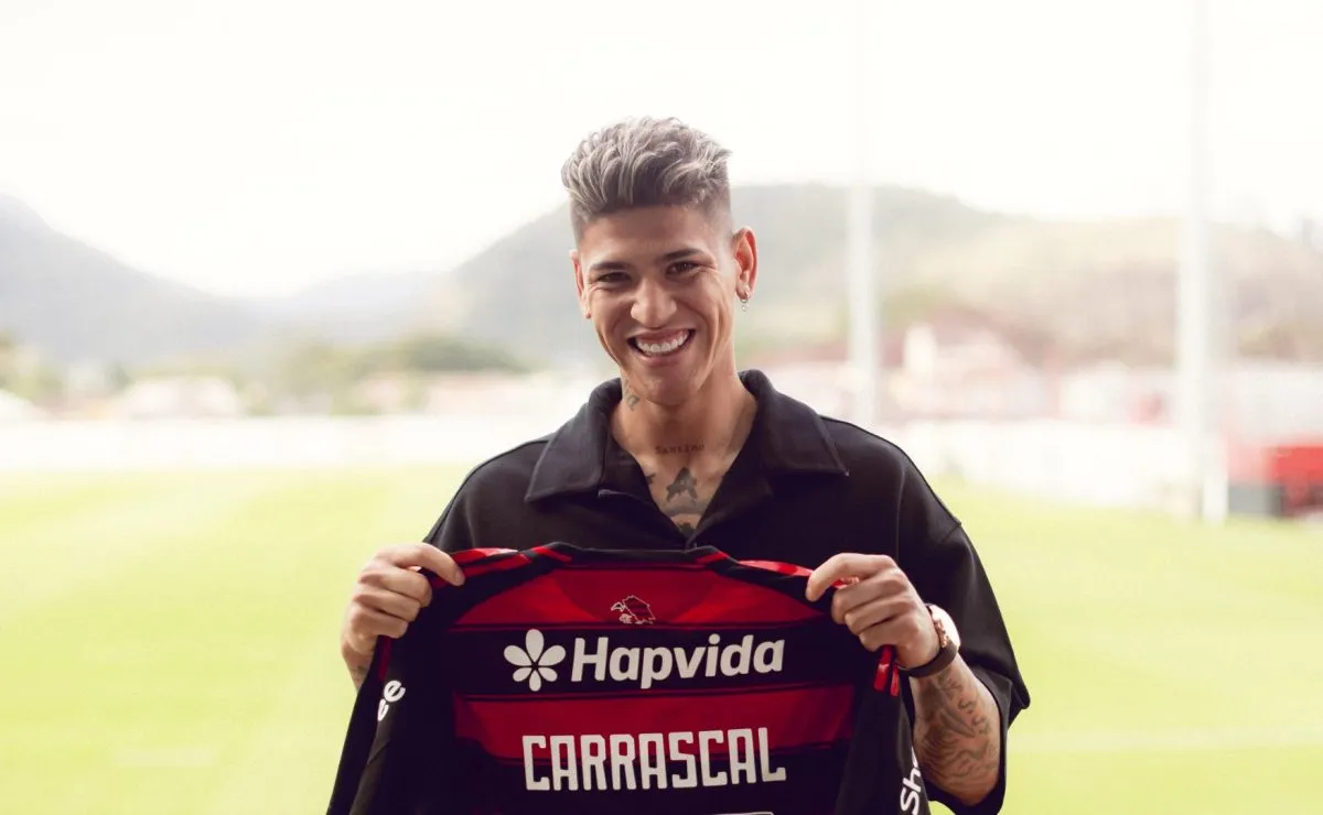 Carrascal revela papo com ex-Palmeiras antes de fechar com Flamengo