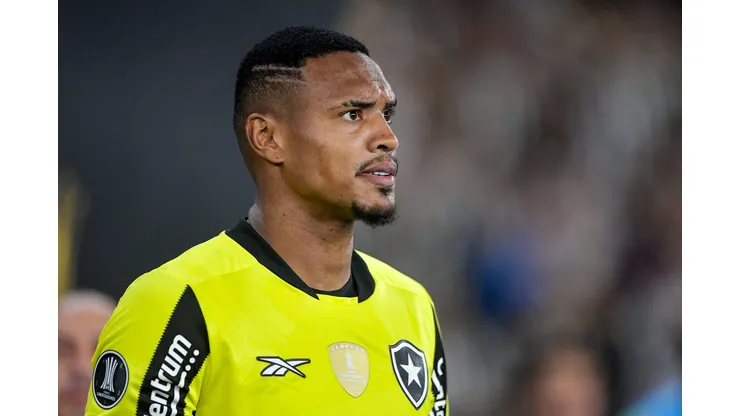 RJ - RIO DE JANEIRO - 27/05/2025 - COPA LIBERTADORES 2025, BOTAFOGO X UNIVERSIDAD DE CHILE - John goleiro do Botafogo durante partida contra o Universidad de Chile no estadio Engenhao pelo campeonato Copa Libertadores 2025. Foto: Thiago Ribeiro/AGIF