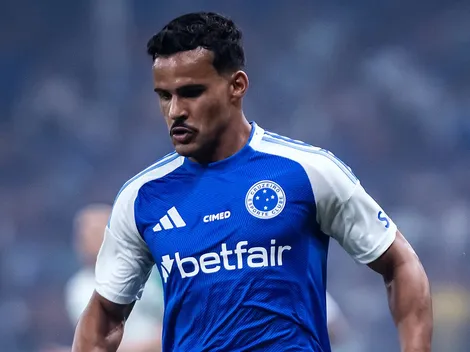 Kaiki, titular do Cruzeiro, projeta confronto contra o Botafogo