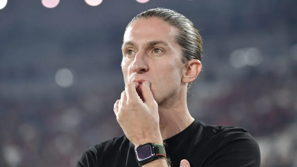 Filipe Luís cortou Michael na Copa do Brasil – Foto: Thiago Ribeiro/AGIF.