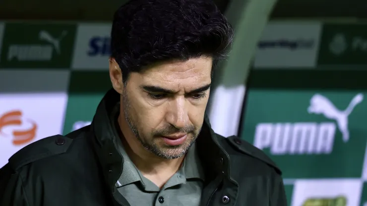 SP - SAO PAULO - 26/07/2025 - BRASILEIRO A 2025, PALMEIRAS X GREMIO - Abel Ferreira tecnico do Palmeiras durante partida contra o Gremio no estadio Arena Allianz Parque pelo campeonato Brasileiro A 2025. Foto: Marcello Zambrana/AGIF