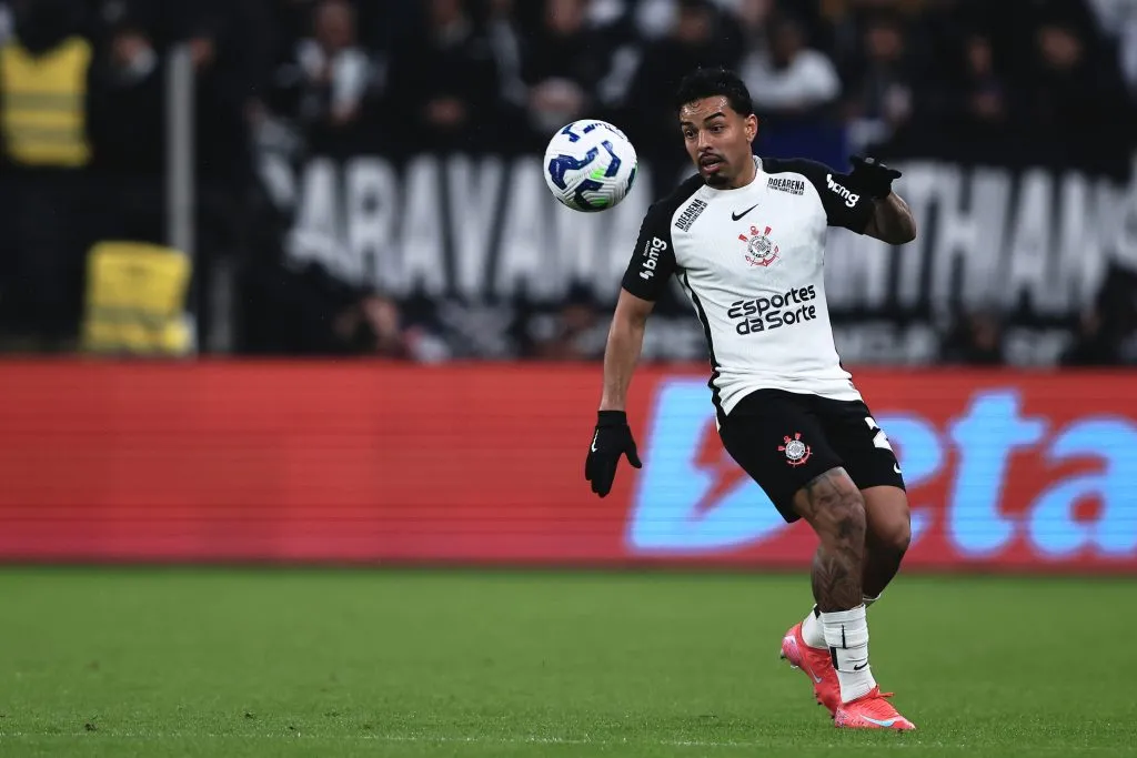 SP – SAO PAULO – 30/07/2025 – COPA DO BRASIL 2025, CORINTHIANS X PALMEIRAS – Matheus Bidu jogador do Corinthians durante partida contra o Palmeiras no estadio Arena Corinthians pelo campeonato Copa Do Brasil 2025. Foto: Ettore Chiereguini/AGIF