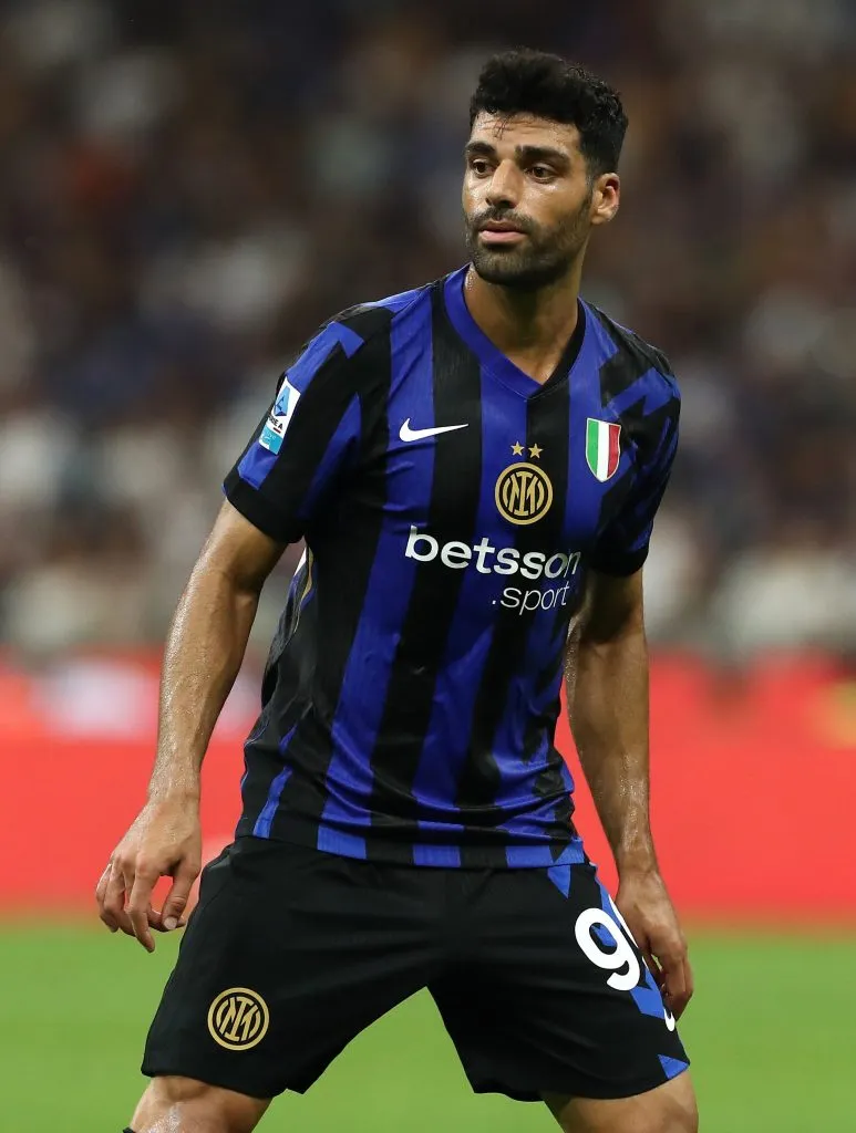 MILAN, ITALY – AUGUST 24: Mehdi Taremi of FC Internazionale looks on during the Serie A match between FC Internazionale and US Lecce at Stadio Giuseppe Meazza on August 24, 2024 in Milan, Italy. (Photo by Marco Luzzani/Getty Images)