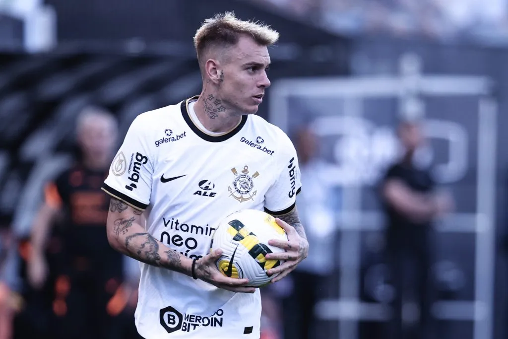 SP – Sao Paulo – 01/05/2022 – BRASILEIRO A 2022, CORINTHIANS X FORTALEZA – Roger Guedes jogador do Corinthians durante partida contra o Fortaleza no estadio Arena Corinthians pelo campeonato Brasileiro A 2022. Foto: Ettore Chiereguini/AGIF