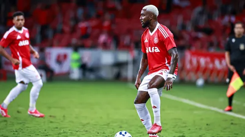 Ramon jogador do Internacional durante partida contra o Maracana no estadio Beira-Rio pelo campeonato [COMPETICAO].