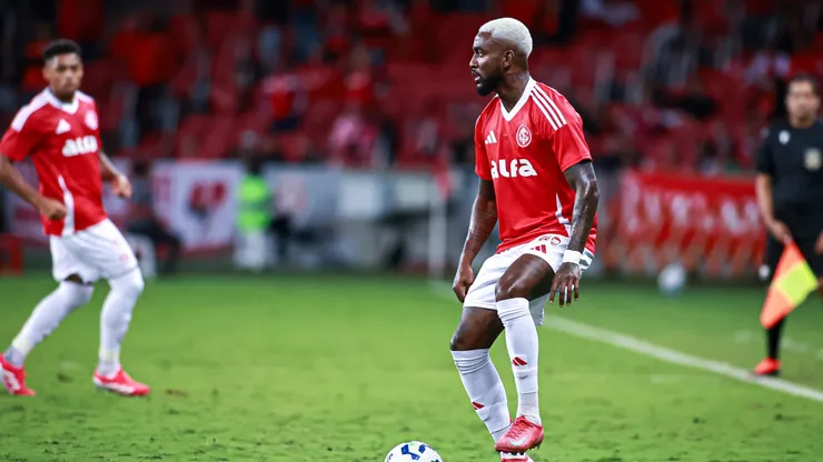 Ramon jogador do Internacional durante partida contra o Maracana no estadio Beira-Rio pelo campeonato [COMPETICAO].
