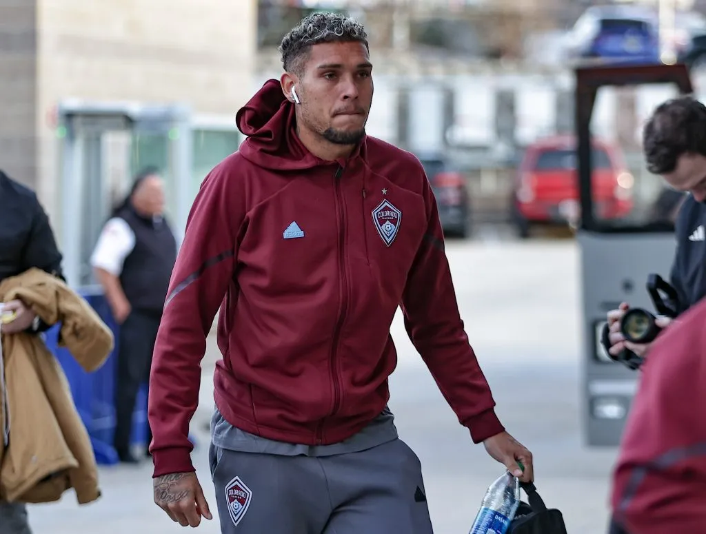 EUA – SANDY – 09/03/2024 – MSL 2024, REAL SALT LAKE X COLORADO RAPIDS – Rafael Navarro (ex-Palmeiras) jogador do Colorado Rapids durante chegada da equipe para partida contra o Real Salt Lake no estadio America First Field Stadium pelo campeonato MSL 2024. Foto: Fabio Giannelli/AGIF