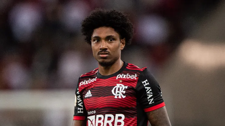 Vitinho interessa ao Corinthians.