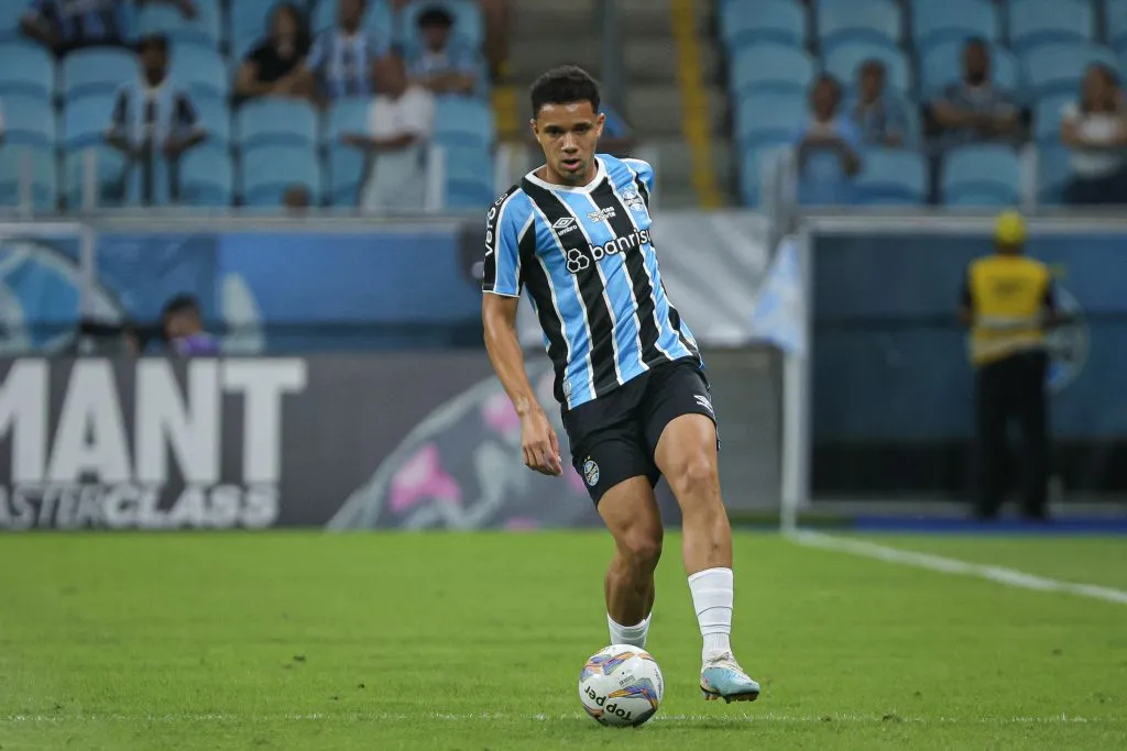 Viery jogador do Grêmio durante partida contra o Caxias  – Foto: Maxi Franzoi/AGIF