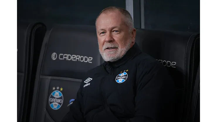 Mano Menezes, técnico do Grêmio