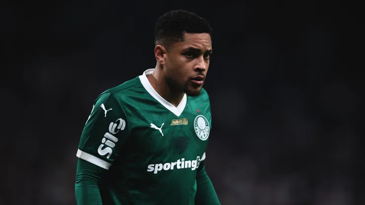 Vitor Roque jogador do Palmeiras durante partida contra o Corinthians no estadio Arena Corinthians pelo campeonato Copa Do Brasil 2025. Foto: Ettore Chiereguini/AGIF
