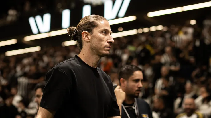 Filipe Luis técnico do Flamengo durante partida contra o Atlético-MG no estádio Arena MRV pelo campeonato Copa Do Brasil 2025. Foto: Mateus Dutra/AGIF