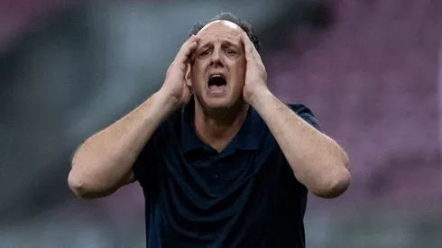 PE - RECIFE - 06/08/2025 - COPA DO BRASIL 2025, RETRO X BAHIA - Rogerio Ceni tecnico do Bahia durante partida contra o Retro no estadio Arena Pernambuco pelo campeonato Copa Do Brasil 2025. Foto: Rafael Vieira/AGIF