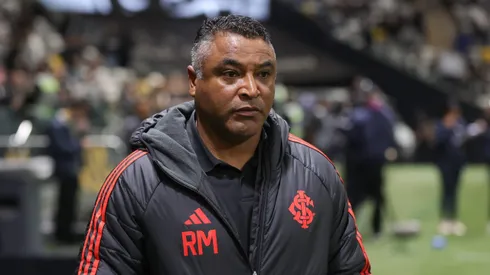 MG – BELO HORIZONTE – 12/06/2025 – BRASILEIRO A 2025, ATLETICO-MG X INTERNACIONAL – Roger Machado tecnico do Internacional durante partida contra o Atletico-MG no estadio Arena MRV pelo campeonato Brasileiro A 2025. Foto: Gilson Lobo/AGIF