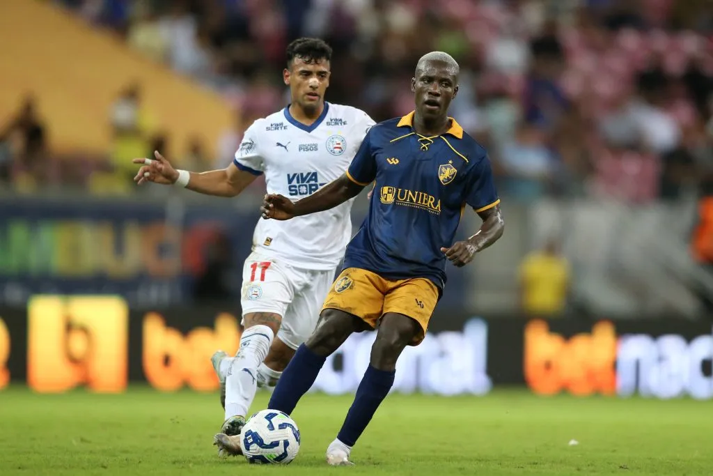 Lucho Rodriguez jogador do Bahia durante a partida contra o Retro na Arena de Pernambuco, pela Copa do Brasil 2025. Foto: Marlon Costa/AGIF