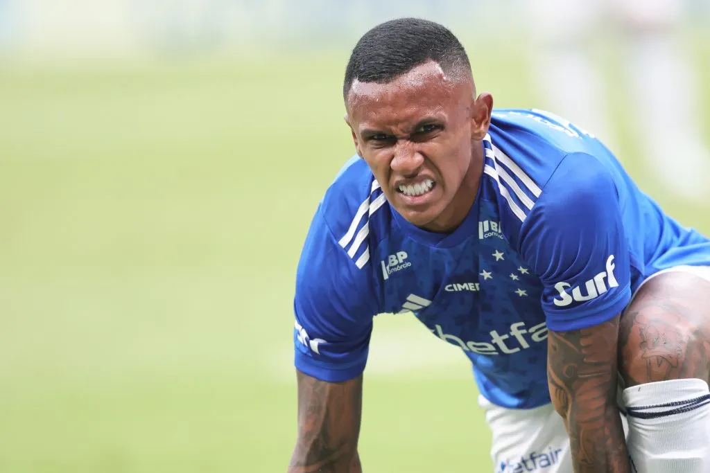 Marquinhos não jogará como lateral – Foto: Gilson Lobo/AGIF.